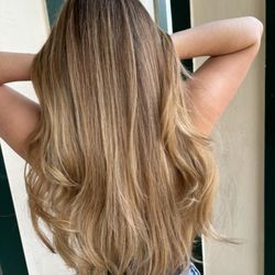 The Coastal Stylist