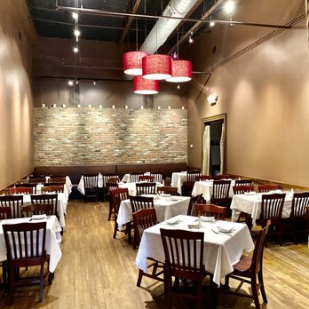Aversano's Restaurant & Pizza - Pizza restaurant in Brewster, NY
