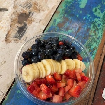 Island Smoothie - Ocean breeze açaí bowl - Juice Bars & Smoothies Near Me - Corolla, North Carolina