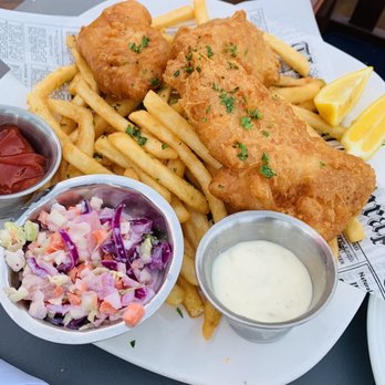 Gladstone's - Seafood Near Me - Long Beach, California