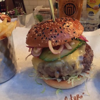 Burger and Lobster - Cheeseburger - American Near Me - London, XGL Burger and Lobster - Cheeseburger - American Near Me - London, XGL