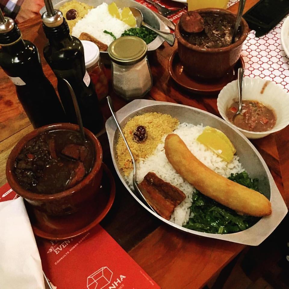 Casinha Comes e Bebes