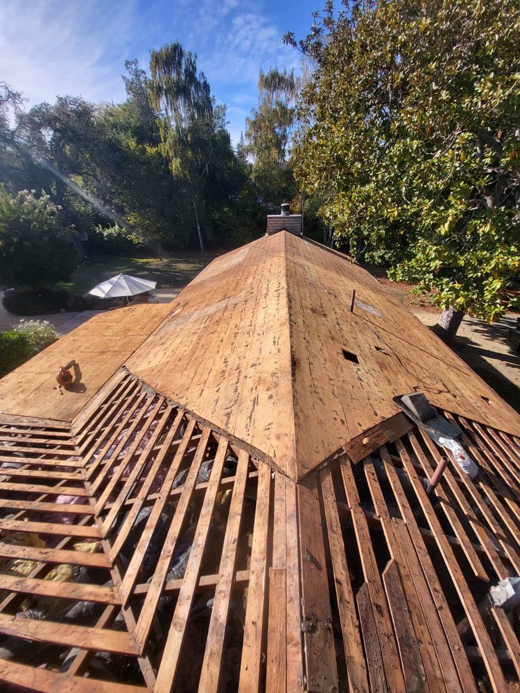 Slide of Atlas Roofing