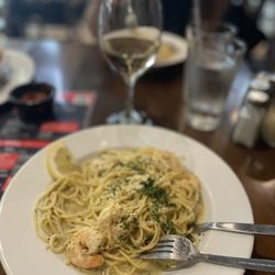 Cranelli's Italian Restaurant - Aglio E Olio with Shrimp
