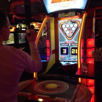 Dave & Buster's Maple Grove - Haha. Electronic beer pong. - Arcades Near Me - Maple Grove, Minnesota
