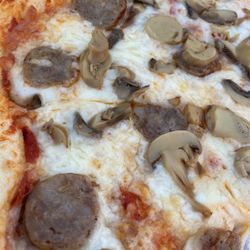 Italian Benevolent Society of West Albany - They have good pizza!