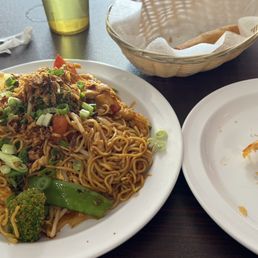 N5 - Malaysian Stir Fried Noodle Chicken N5 - Malaysian Stir Fried Noodle Chicken
