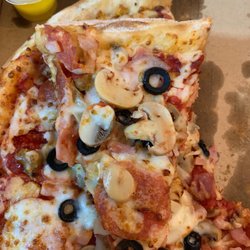 Papa John's - Dog food, undercooked, canned mushrooms!!? "Better Ingredients Better Pizza!?" No, not in The Philippines!!!