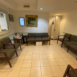 Chi Shum MD - Waiting area