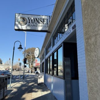 Yonsei Handrolls - View of outside front of the restaurant - Sushi Bars Near Me - Albany, California