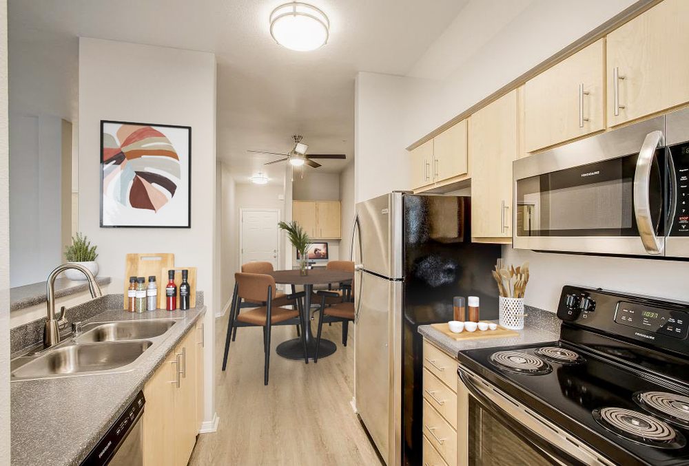 THE DAKOTA 6205 Pacific Avenue, Lacey, Washington Apartments