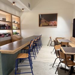 Rye Goods - Inside seating