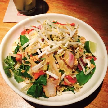 Big Bowl - Pad Thai - Chinese Near Me - Edina, Minnesota