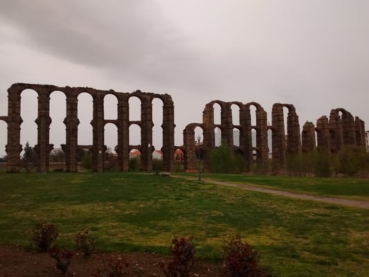 Acueducto de los Milagros by null