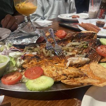 Mariscos Playa De Corales - Pescado - Seafood Near Me - Placentia, California
