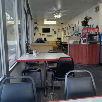 Shirley's Kitchen - Inside - Diners Near Me - La Mesa, California