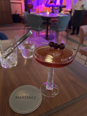 Sra. Martinez by null