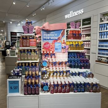 Bath & Body Works - Cosmetics & Beauty Supply Near Me - Downey, California