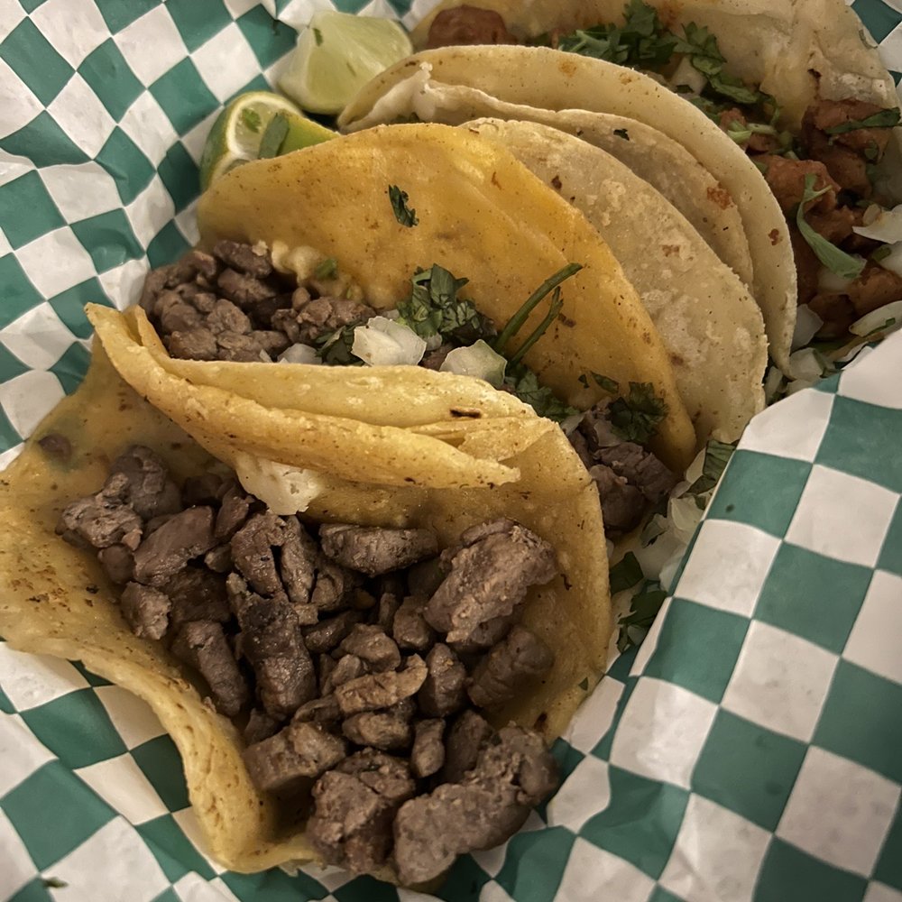 Los Chilangos - there's asada (3) and un pastor (1) - Mexican Near Me - Miami, Florida Los Chilangos - there's asada (3) and un pastor (1) - Mexican Near Me - Miami, Florida