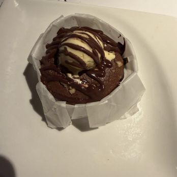 Ciutat Comtal - Brownie and ice cream also good - Tapas Bars Near Me - Barcelona, B