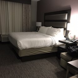 Holiday Inn New Orleans Airport North - Very nice rooms!