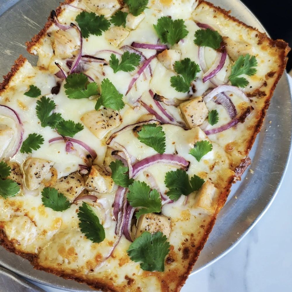 Fuji & Vi's - Bbq chicken - Pizza Near Me - Pasadena, California