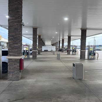 Buc-ee's - Gas Stations Near Me - Temple, Texas