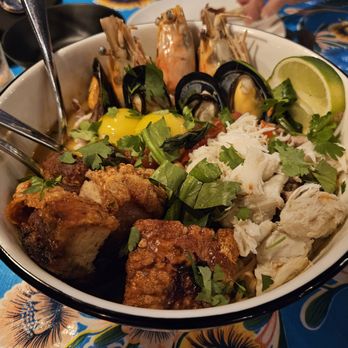 Lom Wong - Thai Near Me - Phoenix, Arizona Lom Wong - Thai Near Me - Phoenix, Arizona