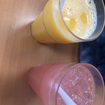 No Toro Cafe - Raspberry Lemonade & Orange Juice - Breakfast & Brunch Near Me - Artesia, California