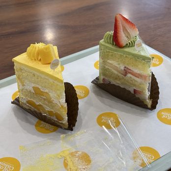 Bag of Cakes - Strawberry matcha and mango - Bakeries Near Me - Fullerton, California Bag of Cakes - Strawberry matcha and mango - Bakeries Near Me - Fullerton, California