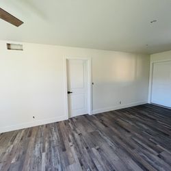 Moises Correa Flooring - Amazing flooring color