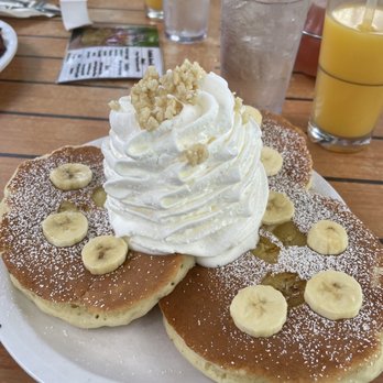 Eggs 'n Things Ko Olina - Fresh Banana Pancakes - American Near Me - Kapolei, Hawaii