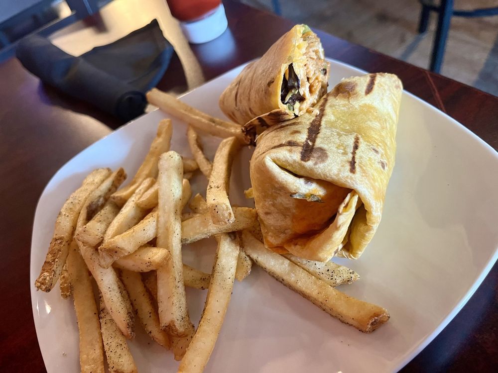 BANK STREET GRILL - Updated August 2024 - 126 Photos & 34 Reviews - 719