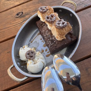 YAVA Kitchen and Brewhouse - Campfire Brownie Sundae - Breweries Near Me - Cumming, Georgia YAVA Kitchen and Brewhouse - Campfire Brownie Sundae - Breweries Near Me - Cumming, Georgia