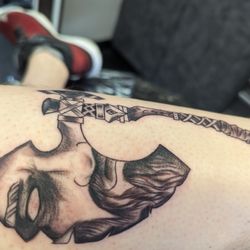 LV Tattoo