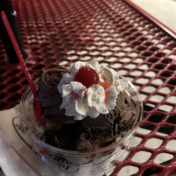 Bruster's Real Ice Cream - Hot fudge brownie - Ice Cream & Frozen Yogurt Near Me - Torrance, California
