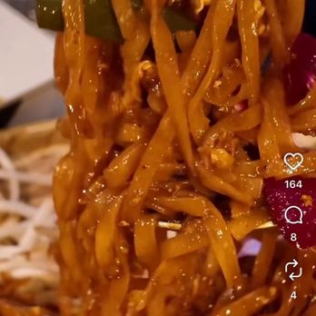 Elephant District - PAD THAI - Thai Near Me - Brooklyn, New York