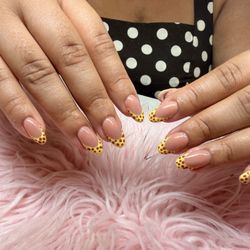 Forum Nails & Spa - By Vivi