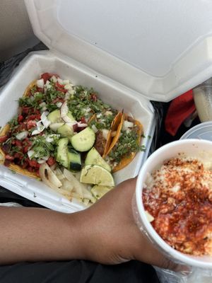Aztecas Taco Truck by null