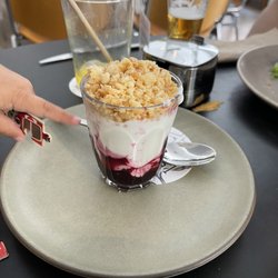 Federal - Greek Yogurt with Nuts and Berries
