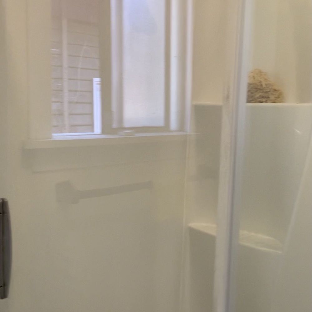 Mazariegos Builder - Tub door after - Handyman Near Me - San Pablo, California Mazariegos Builder - Tub door after - Handyman Near Me - San Pablo, California