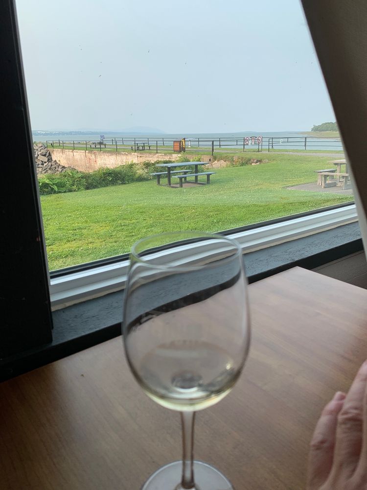 LE QUAI Updated August 2024 5 Rue des Remparts, SaintMichelde