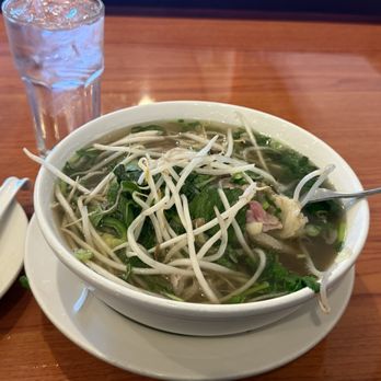 Pho Le - Combo pho - Vietnamese Near Me - Manassas, Virginia
