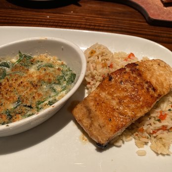 LongHorn Steakhouse - Longhorn Salmon* *** Seasoned Rice Pilaf Parmesan Creamed Spinach - Steakhouses Near Me - Westland, Michigan LongHorn Steakhouse - Longhorn Salmon* *** Seasoned Rice Pilaf Parmesan Creamed Spinach - Steakhouses Near Me - Westland, Michigan