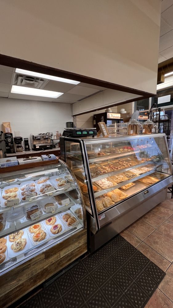 OH MY GOD PASTRIES Updated October 2024 328 Ridge Rd, Munster