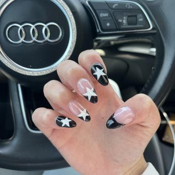 Moon Nails - nails - Nail Salons Near Me - Encinitas, California
