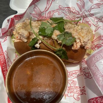Jolene's - Airport - lobster roll and tomato bisque - Sandwiches Near Me - Honolulu, Hawaii Jolene's - Airport - lobster roll and tomato bisque - Sandwiches Near Me - Honolulu, Hawaii