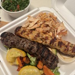 Boukie's Grill - Mix. Combo Dinner