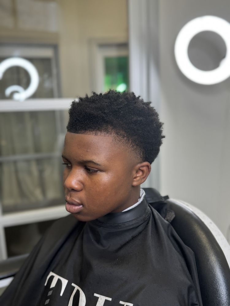 Dobbs The Barber Logo
