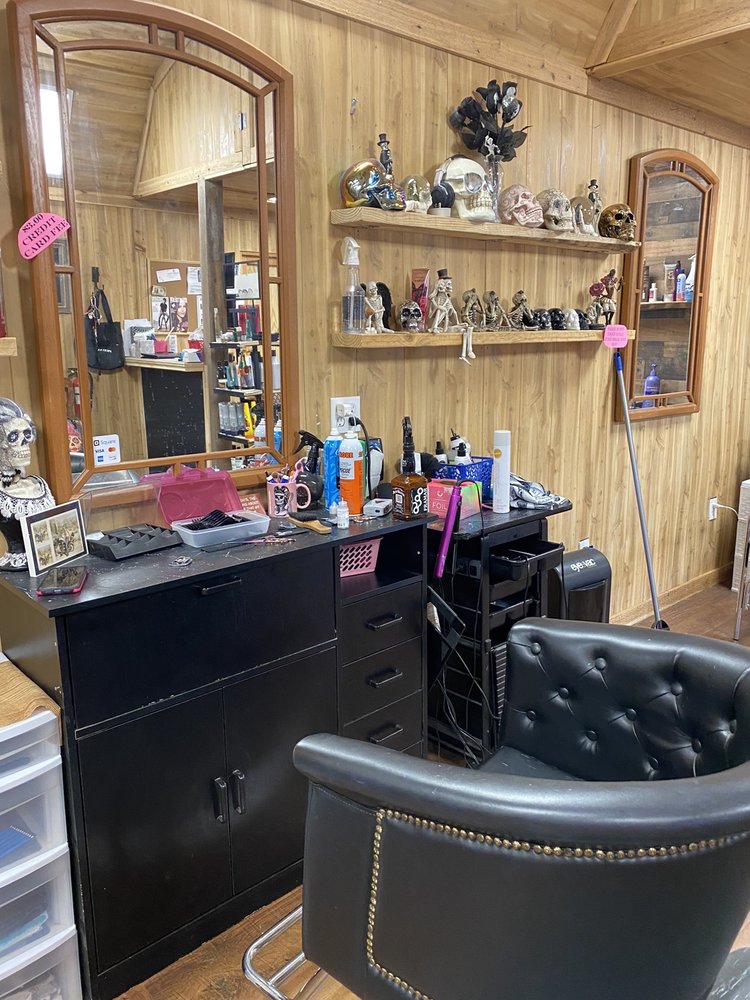 OUTLAW BARBER SHOP 12 Photos 9615 Fm 1283, Pipe Creek, TX Yelp